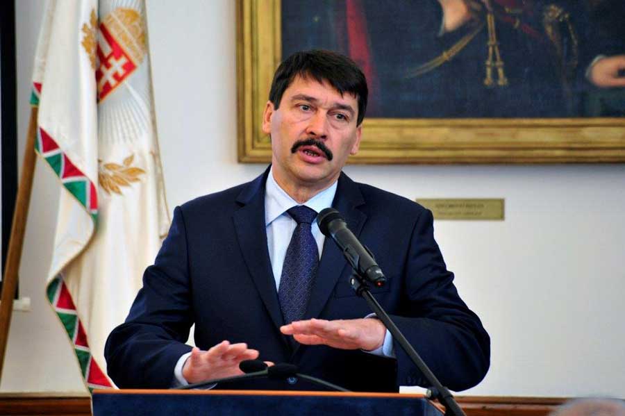 Áder János részvételével került sor a jeges árvíz emlékezetére