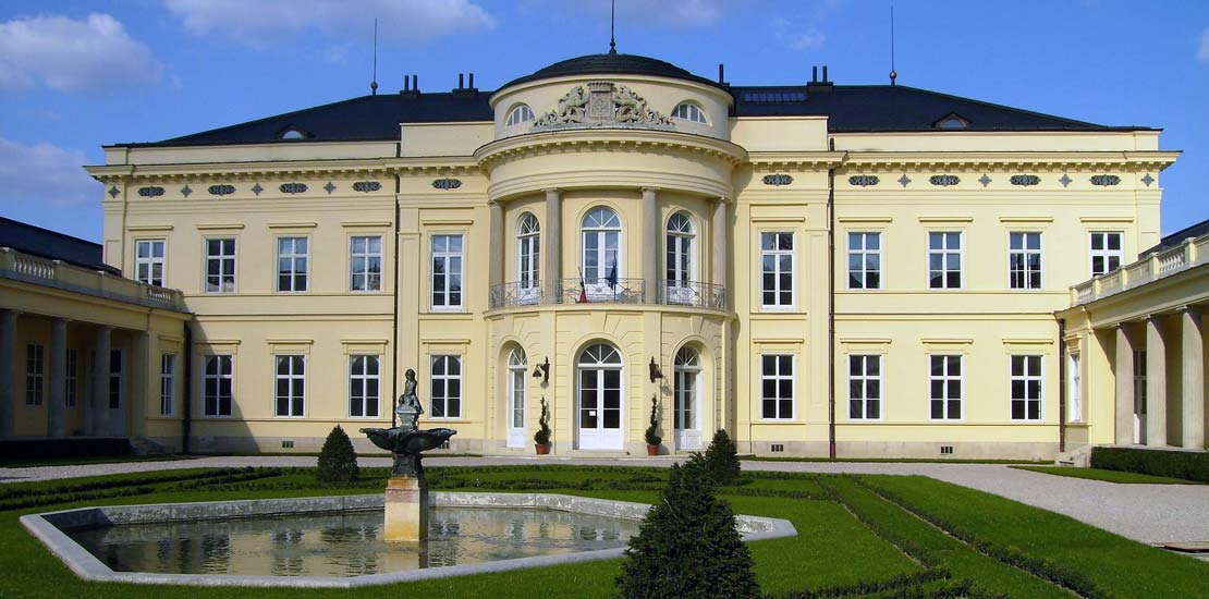 Friss Termés iparművészeti szalon és vásár-Újranyitás a fehérvárcsugói Károlyi kastélyban és a parkban