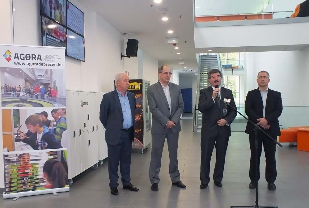 Ünnepélyes leleplezés Debrecenben