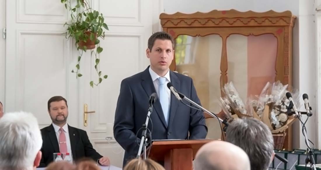 Átadták a Díszpolgári kitüntető címeket és díjakat a Megyenapon