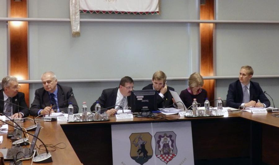 Elfogadták a költségvetést Komárom-Esztergomban
