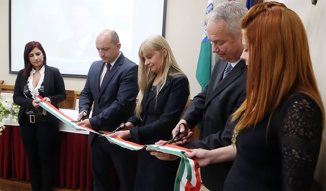 Lasztovicza Jenő nevét őrzi a Megyeháza új konferenciaterme