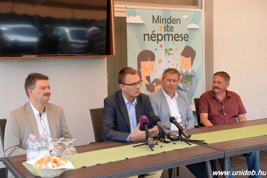 Rétvári: jövőre folytatódik a Minden este népmese című program