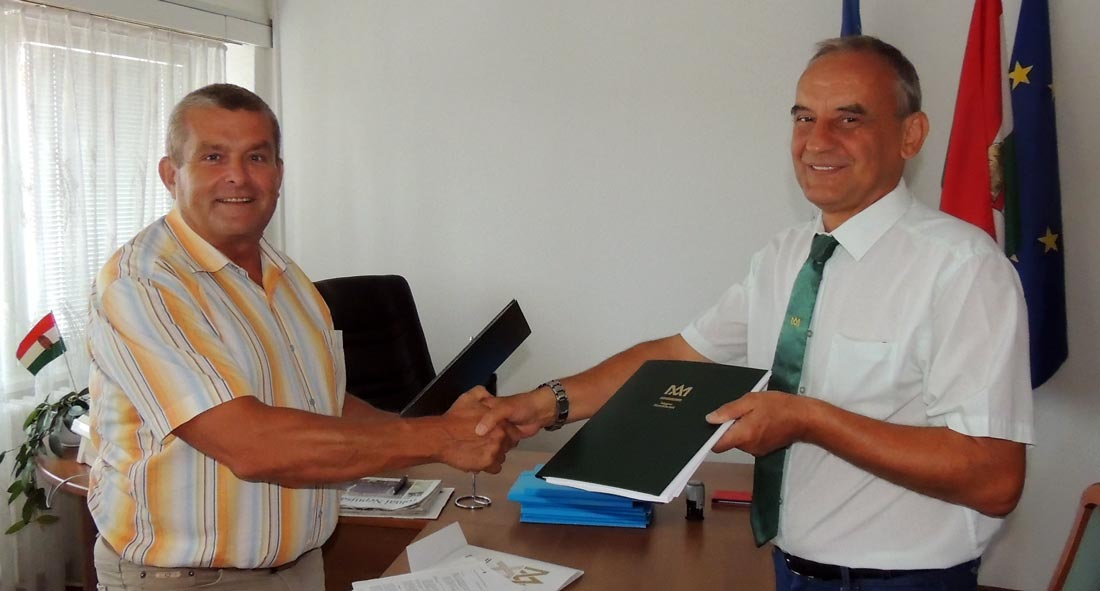 Támogatási szerződést írt alá a megyei önkormányzat és az államkincstár Tolnában