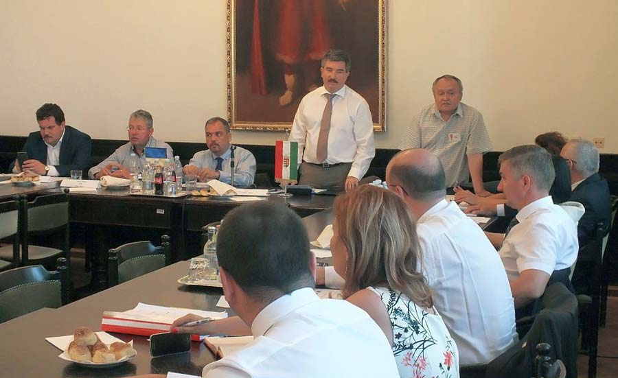 Több száz közös pályázatban vesz részt a nyolc megye