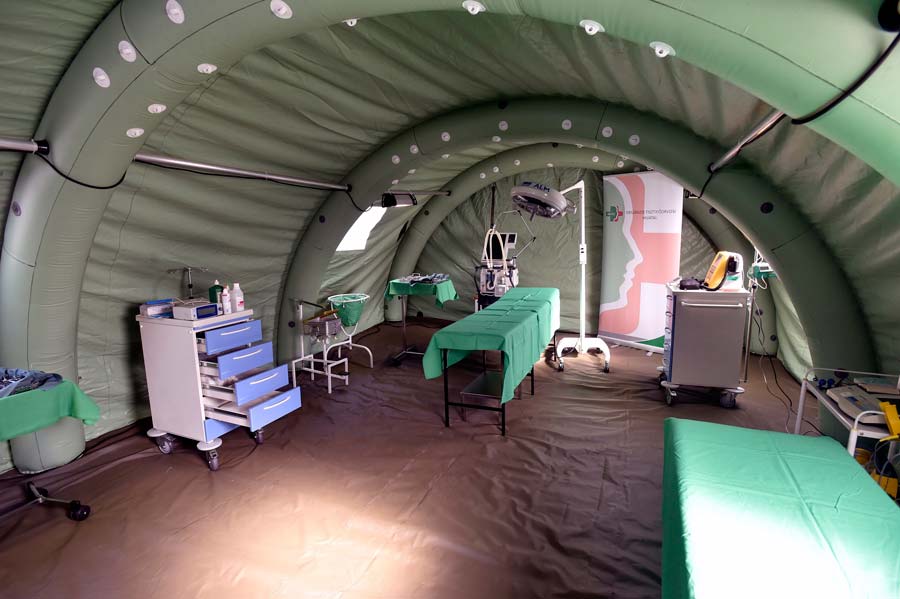 Bemutatták az egészségügyi válsághelyzetek esetén telepítendő egészségügyi komplexumot