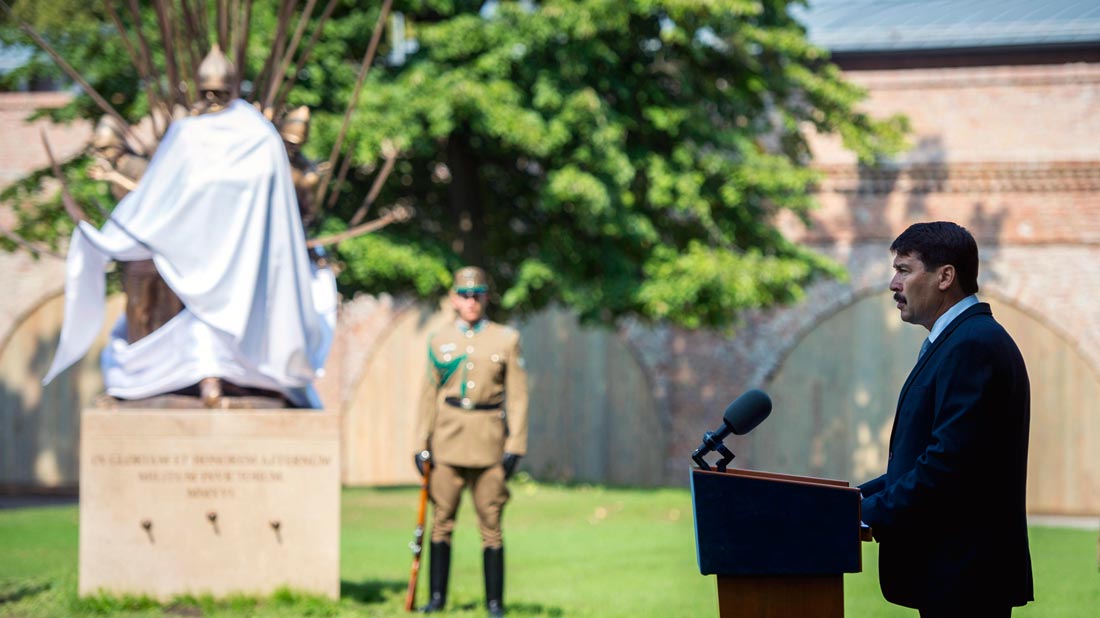 Áder: Szigetvár védői példát mutattak az egész világnak