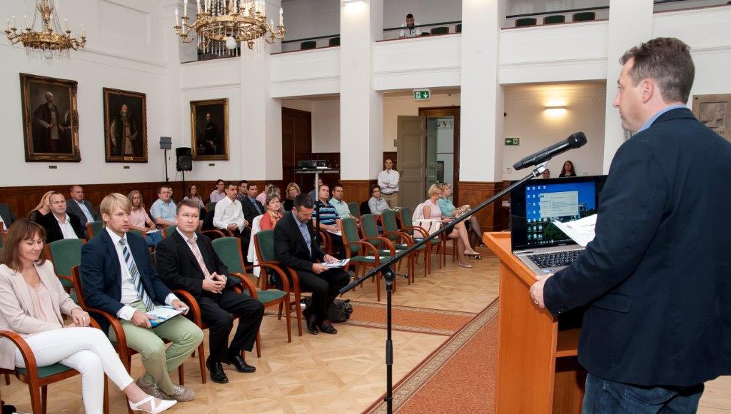 Ribányi: helyi munkaerőn alapuló vállalkozásokra van szükség