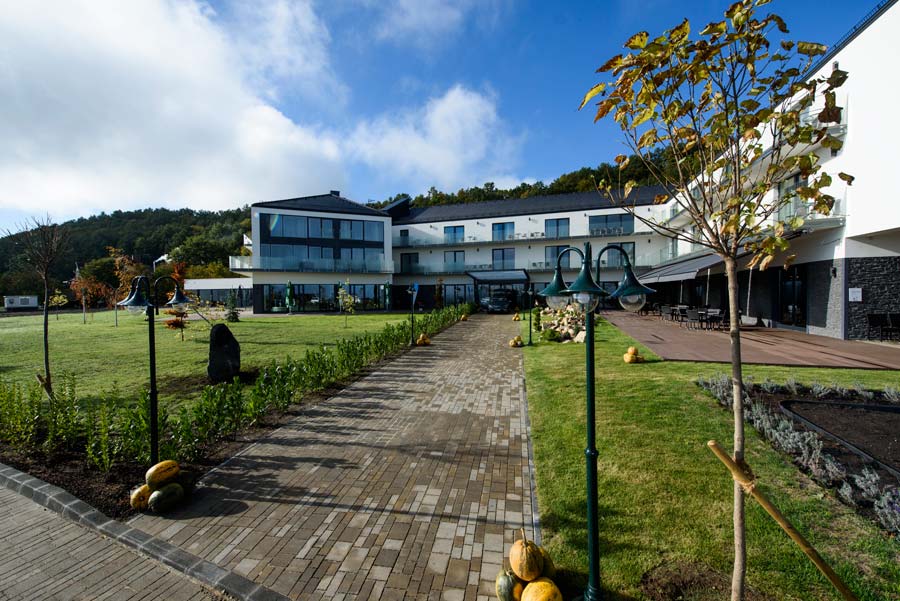 holloko-szalloda-mti