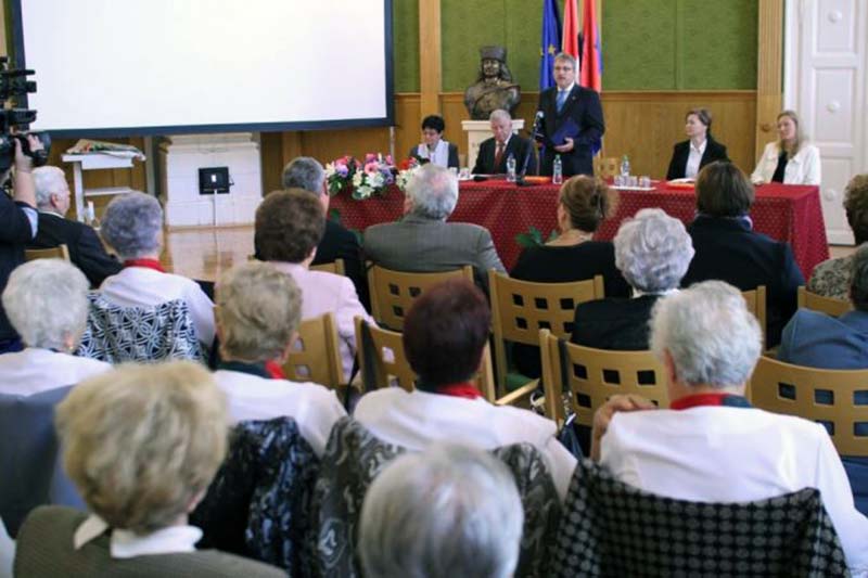 Idősek ünnepe a borsodi Megyeházán