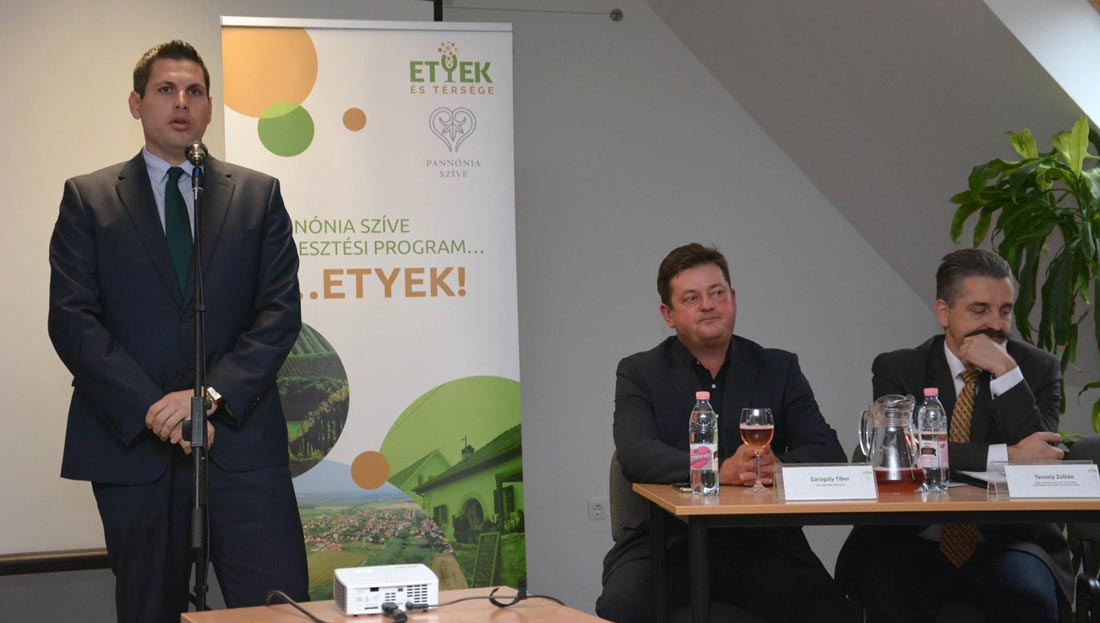 Több mint 3,7 milliárd forintos infrastruktúra fejlesztések kezdődtek Etyeken és környékén