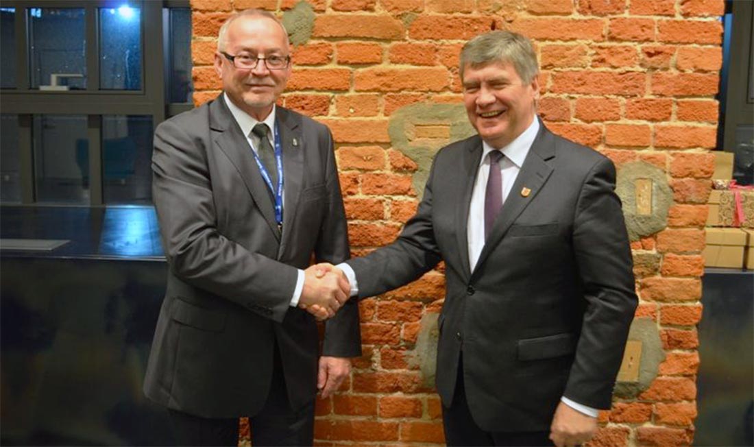 Közösen nyitnának Kína felé a V4-ek