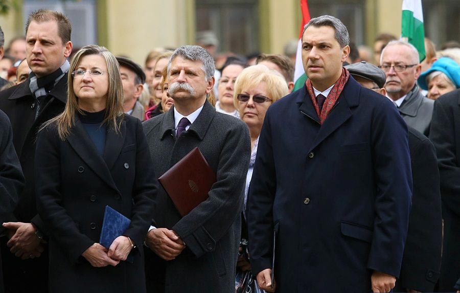 Kövér és Lázár avatta a vörösterror áldozatának szobrát Makón