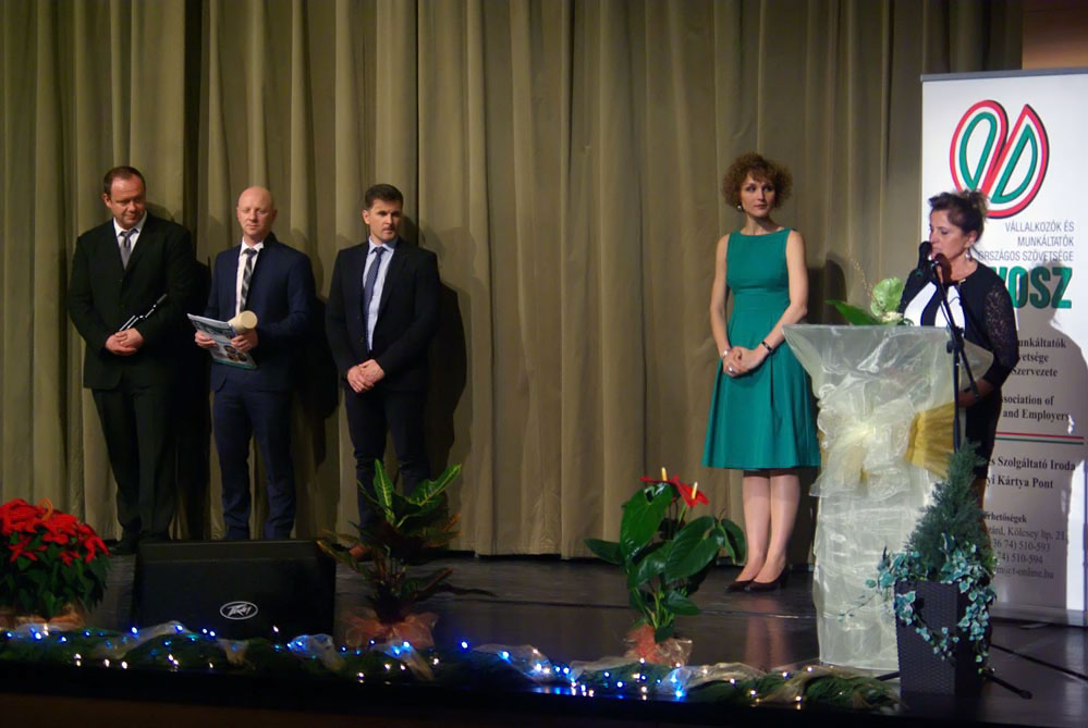 Dr. Gábor Ferenc adta át a díjat