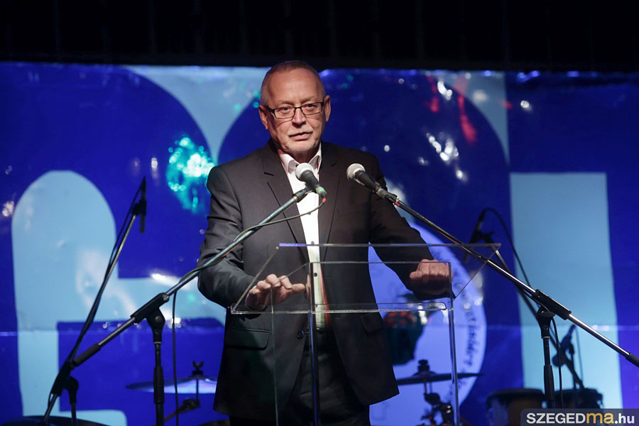 Ezernél is több gyerek kapott ajándékot az Ágota-karácsonyon