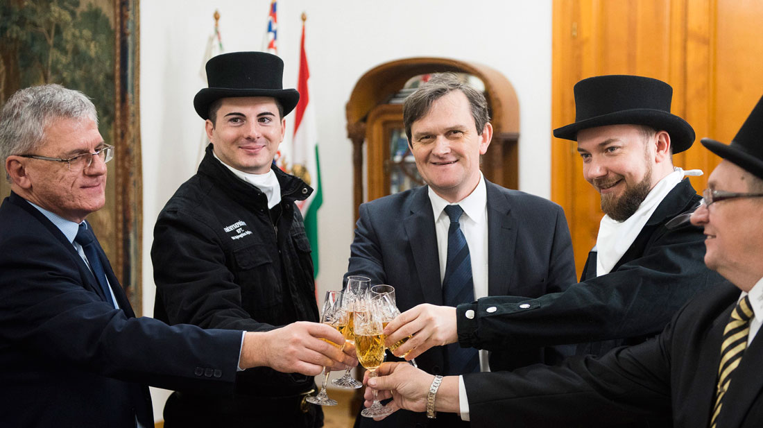Kéményseprők újévi jókívánságai