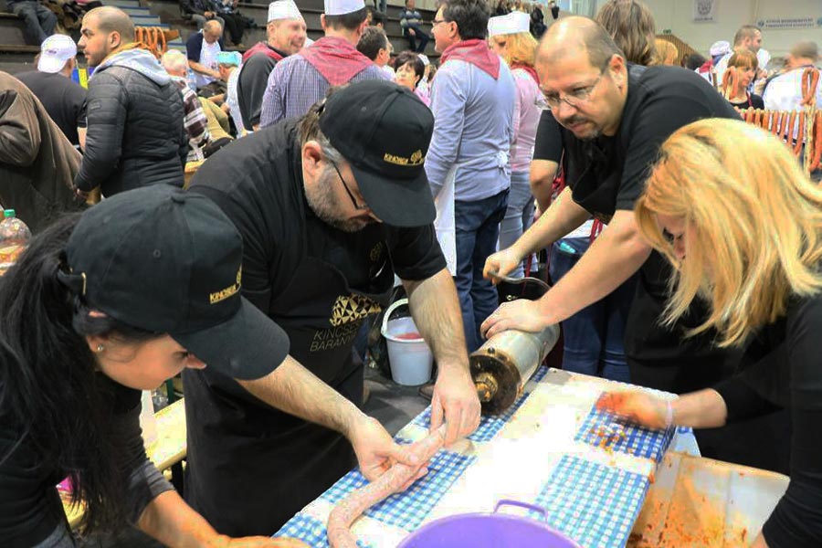 VII. Komlói Kolbásztöltő Fesztivál