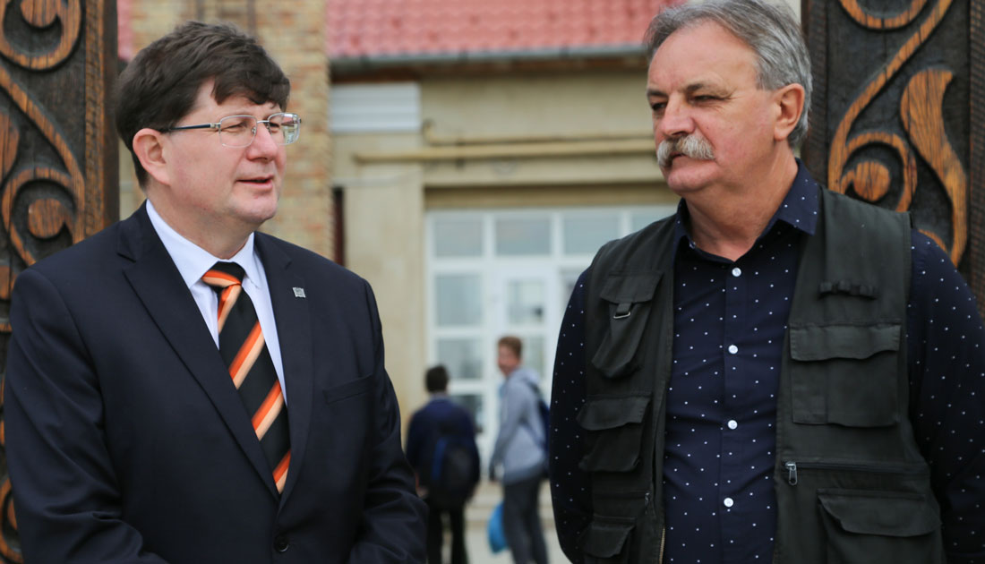 Több mint ezerötszáz diákot támogat a megyei önkormányzat