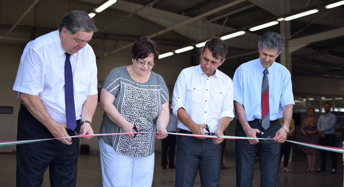 Átadták a Schäfer-Oesterle Kft. új üzemcsarnokát Bonyhádon