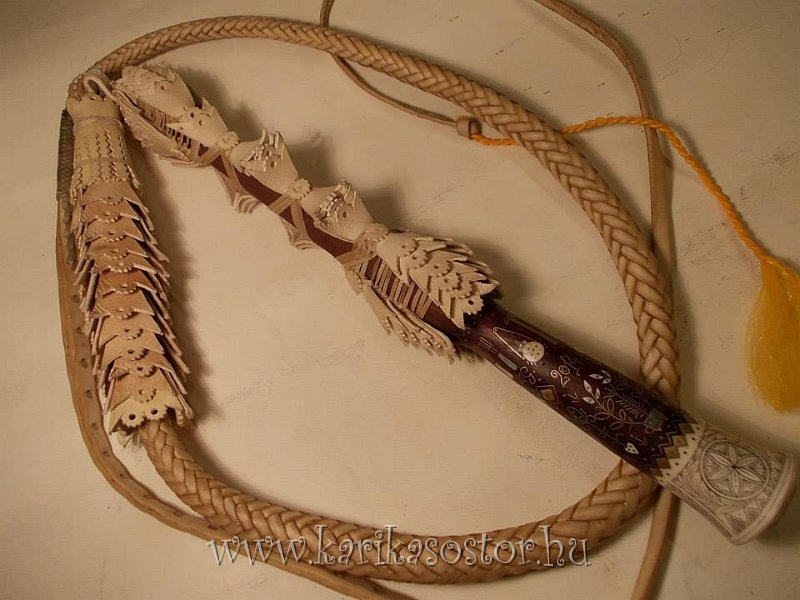 Kiemelkedő nemzeti érték lett a hortobágyi karikás ostor