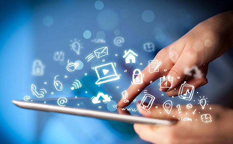 Kétszáz iskola kaphat 6 milliárd forintot a köznevelés digitalizációjára