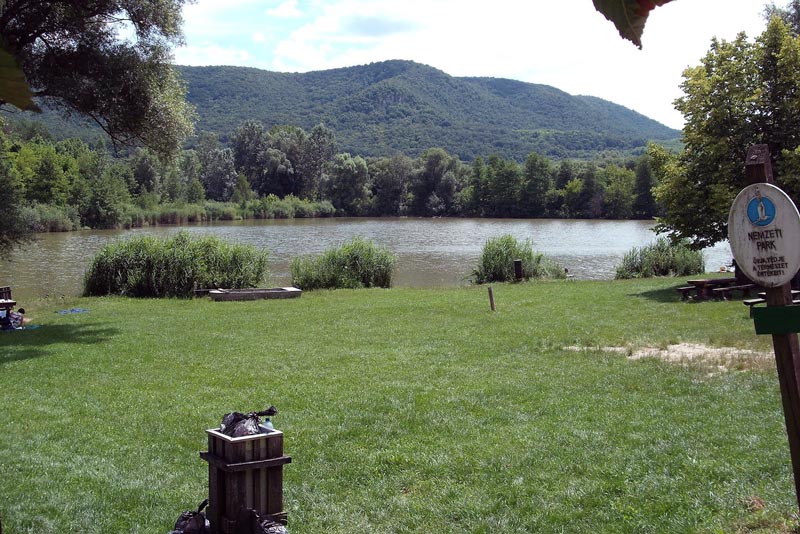 Horgász látogatóközpont épül az esztergomi Búbánat-völgyben