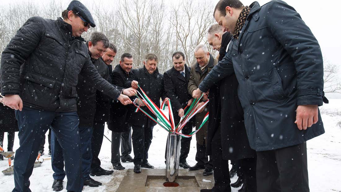 Letették az M76-os autóút alapkövét