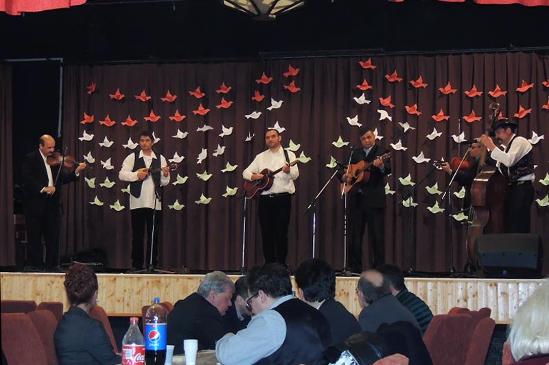 Romákról, romáknak, romákért