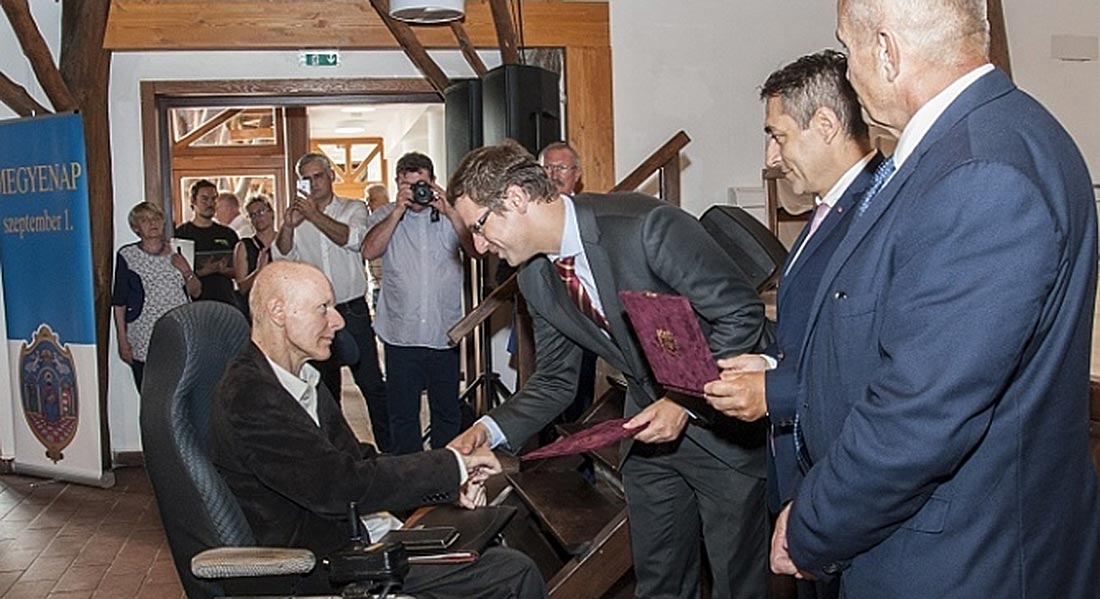 Gulyás Gergely miniszter adta át a megyei kitüntető díjakat
