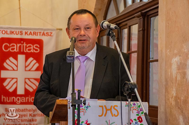 Új intézményt avatott az egyházmegyei karitász