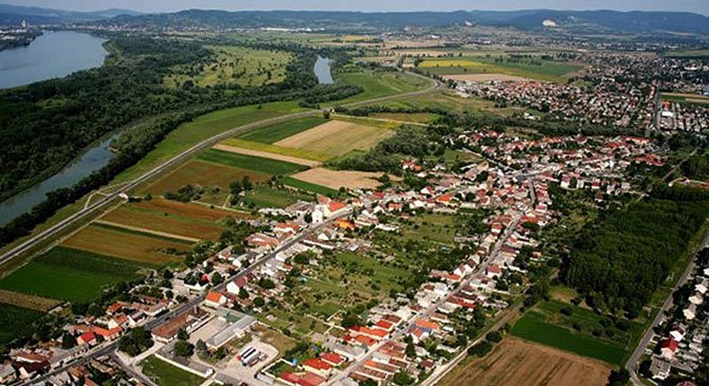 Ipari parkot alakítottak ki Táton