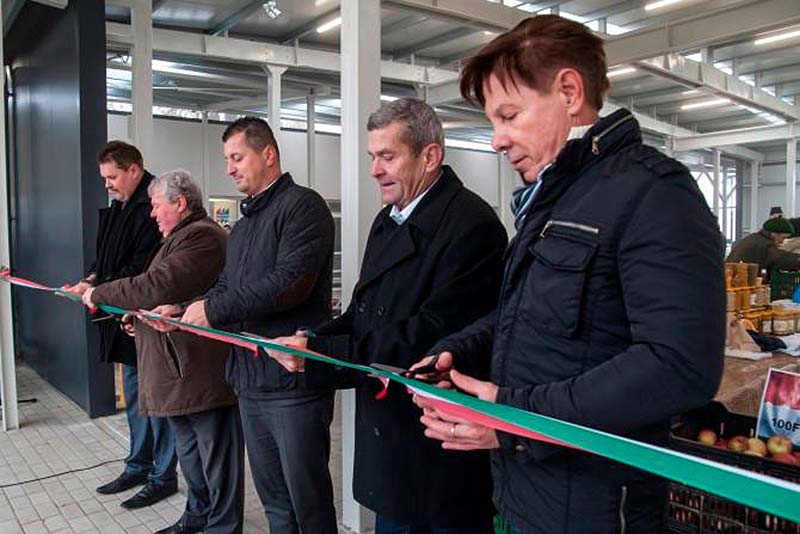 210 millió forintból új piactér épült Tamásiban