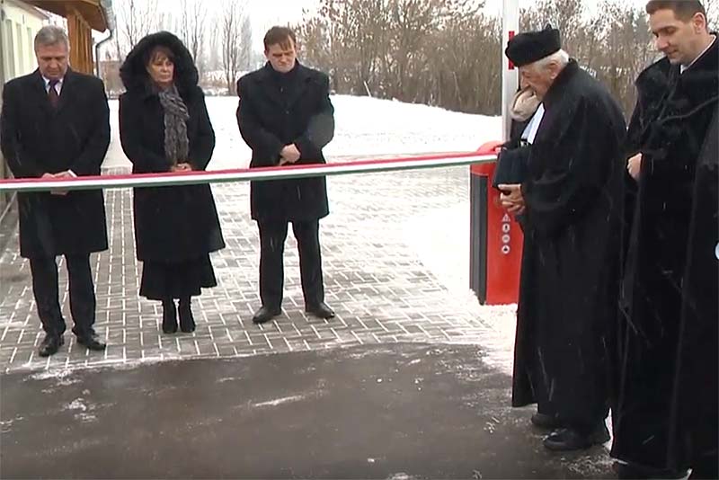 Egészsgéházat avattak Nagycserkeszen