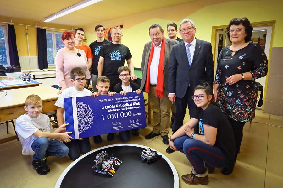 Több mint egymillió forintos adomány a jótékonysági bálon