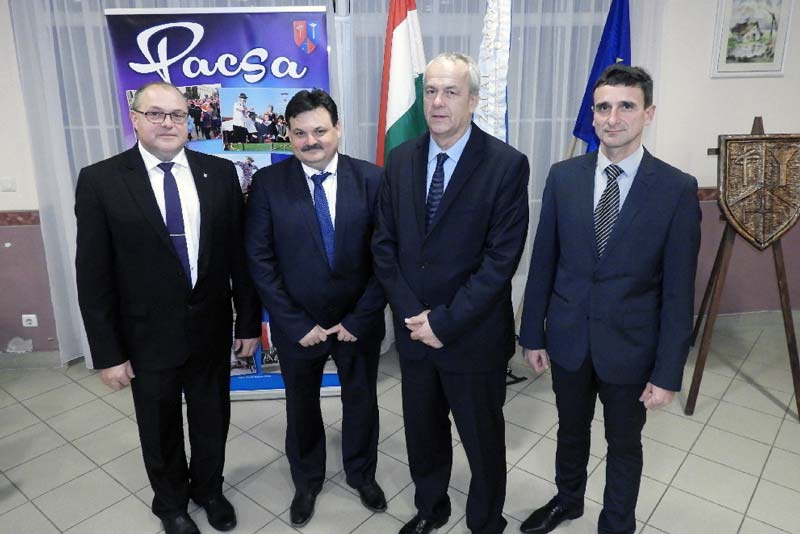 A népesség megtartása a cél Pacsán