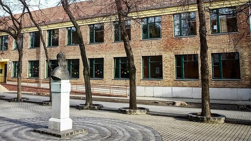 Tovább folytatódnak az iskolafejlesztések Baján