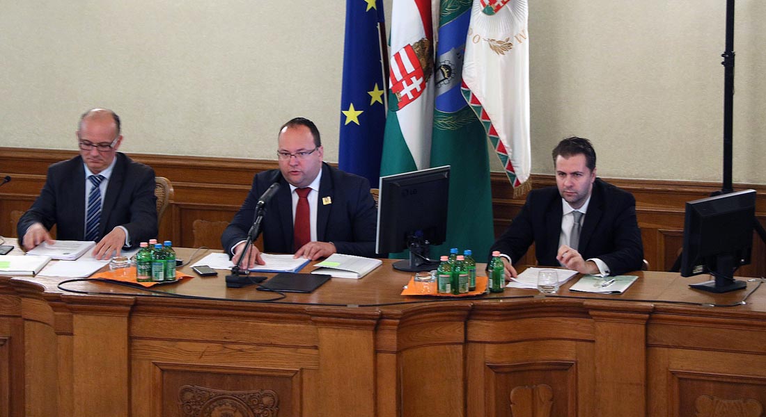 Bemutatkozott az új megyei rendőrfőkapitány a Baranya Megyei Önkormányzat Közgyűlésén