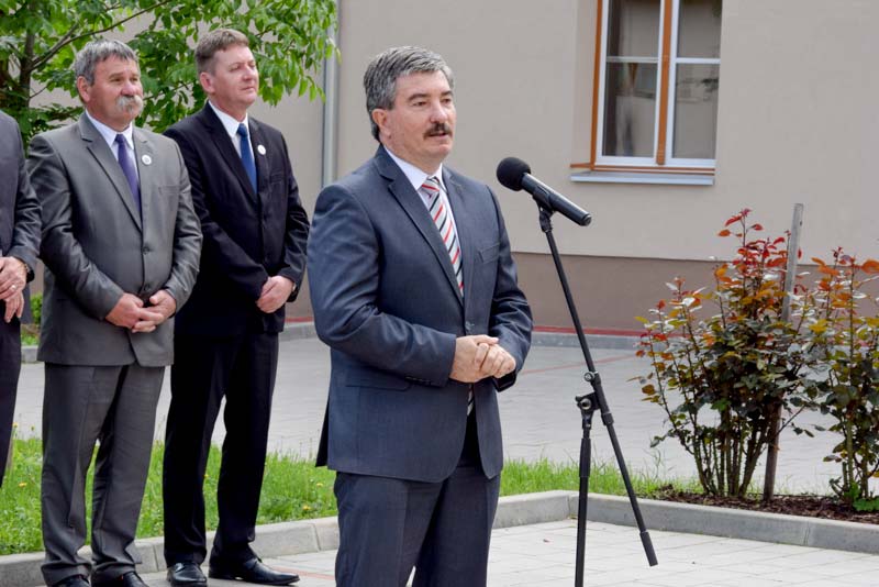 Már nem az utcát fűti a hivatal