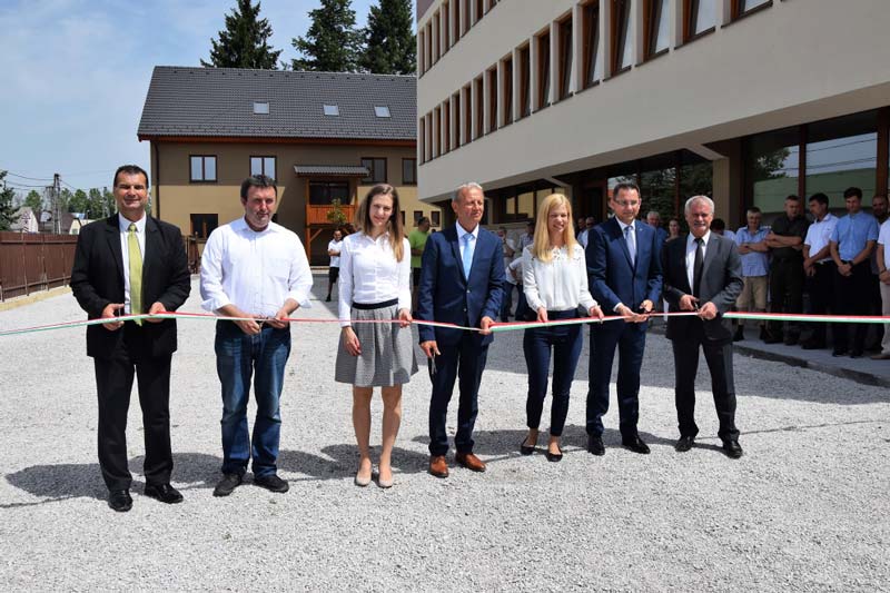 Háromszintes bemutatótermet adtak át Lentiben