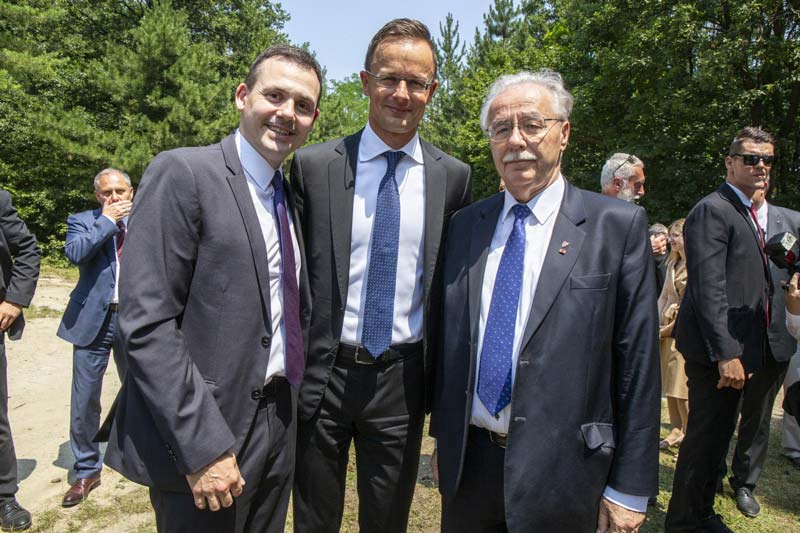 A vasfüggöny szimbolikus átvágásának 30. évfordulójára emlékeztek