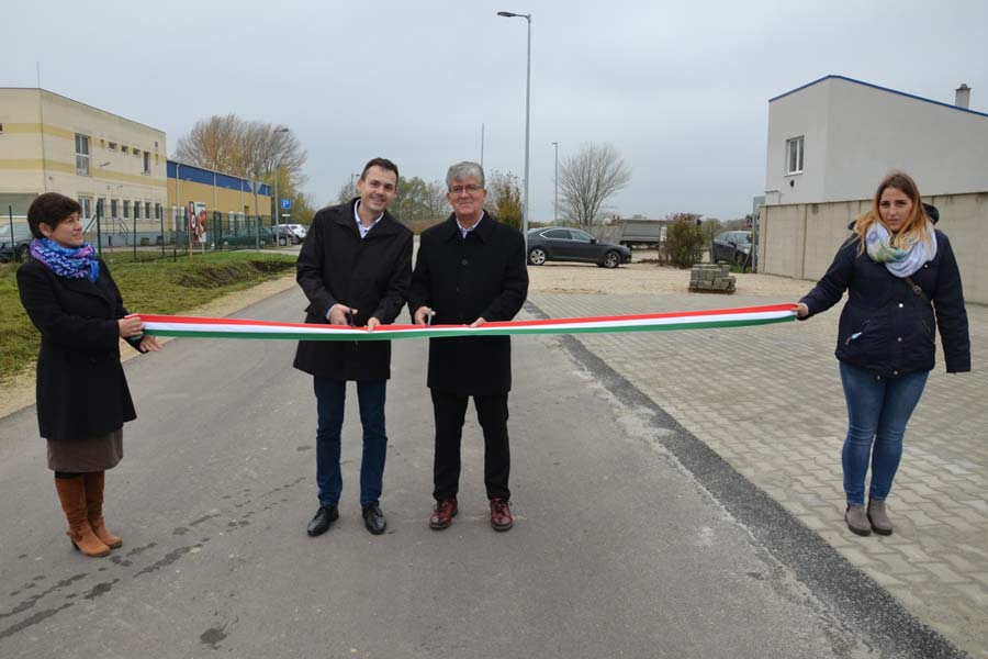 Vámosszabadi régi álma vált valóra az iparterület fejlesztésével