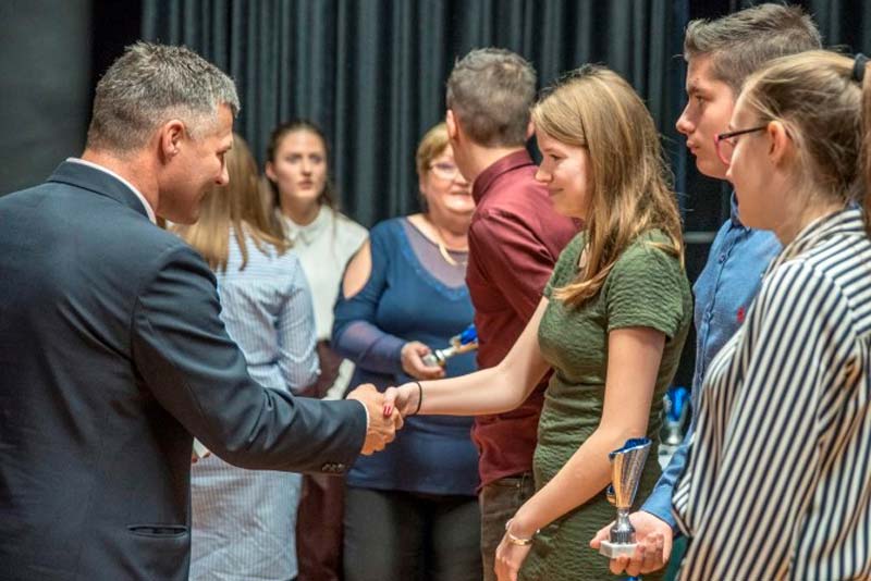 Díjat kaptak Tolna megye diák sporttehetségei