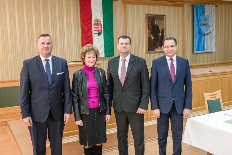 Évindító sajtóreggeli a zalai megyeházán