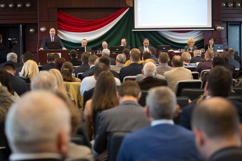 Évindító fórumot szervezett a Békés Megyei Önkormányzat