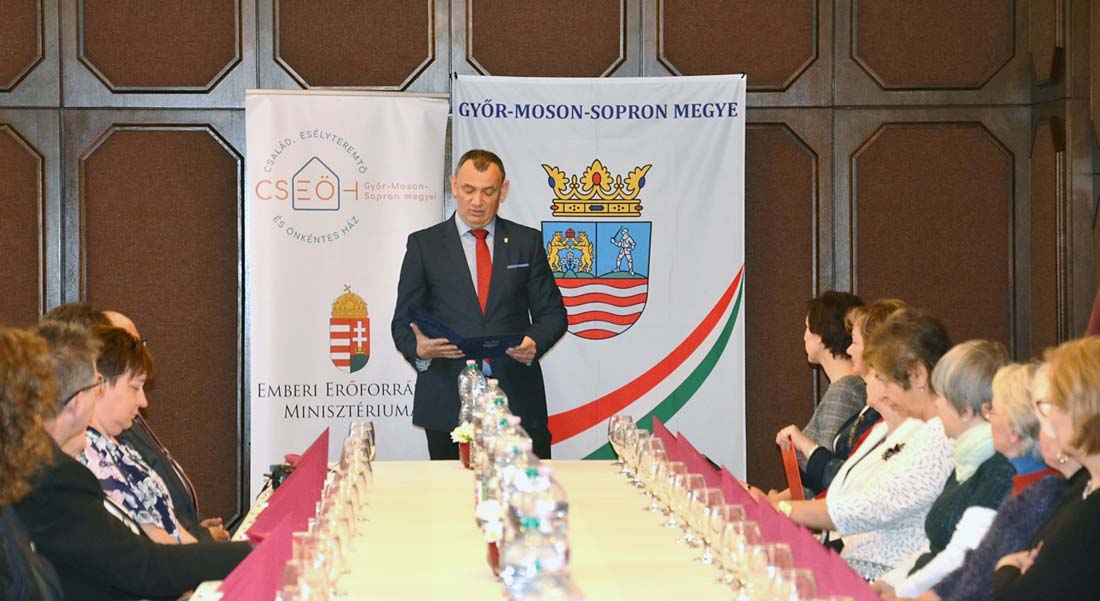 A megye önkéntesei értékeket közvetítenek környezetük számára