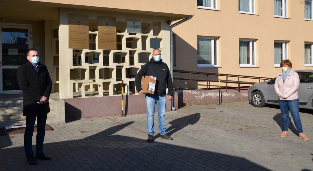 Digitális oktatási eszközöket kapnak rászoruló családok Győr-Moson-Sopronban