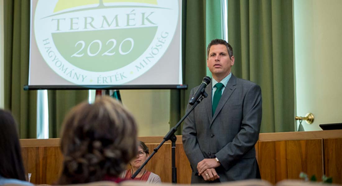 Átadták az elismerést a „FEJÉR TÉRMÉK 2020” pályázat díjazottjainak a Megyeházán