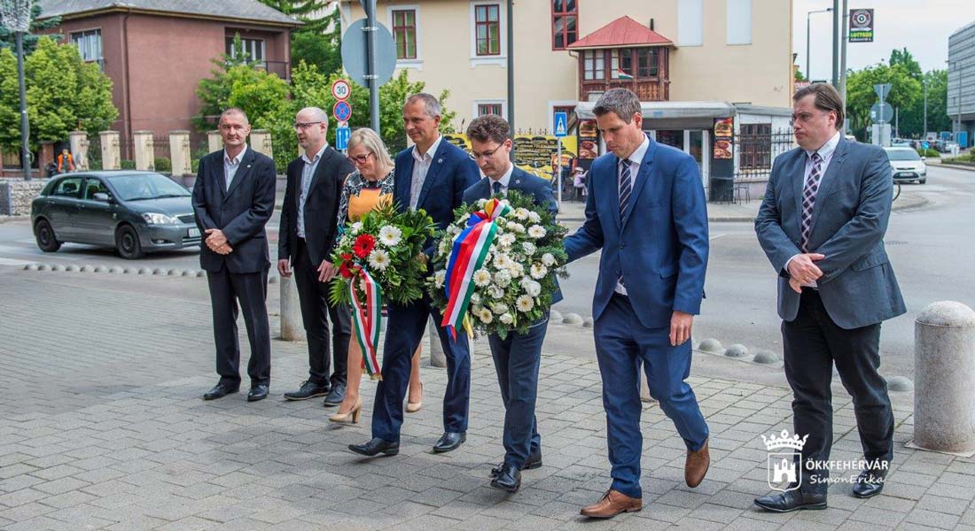 Néma főhajtás a török uralom alóli felszabadulás évfordulóján Székesfehérváron