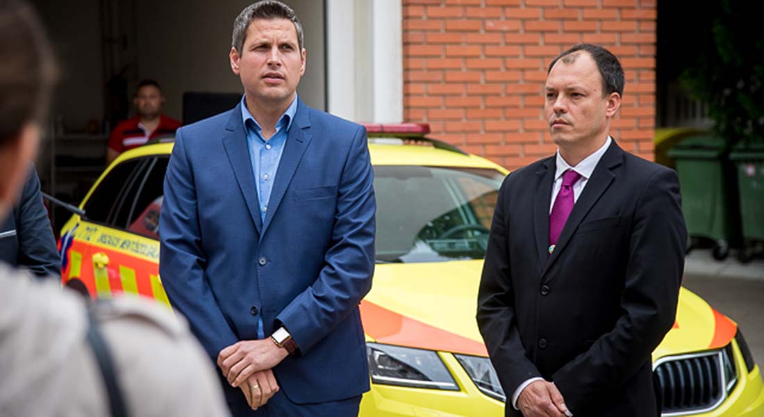 Dr. Molnár Krisztián orvosi eszközökkel támogatta a Fejér megyei mentőket