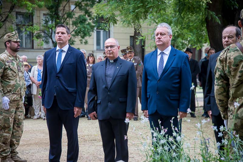A 17-ES Honvéd Gyalogezred hőseire emlékeztek a Zichy ligetben